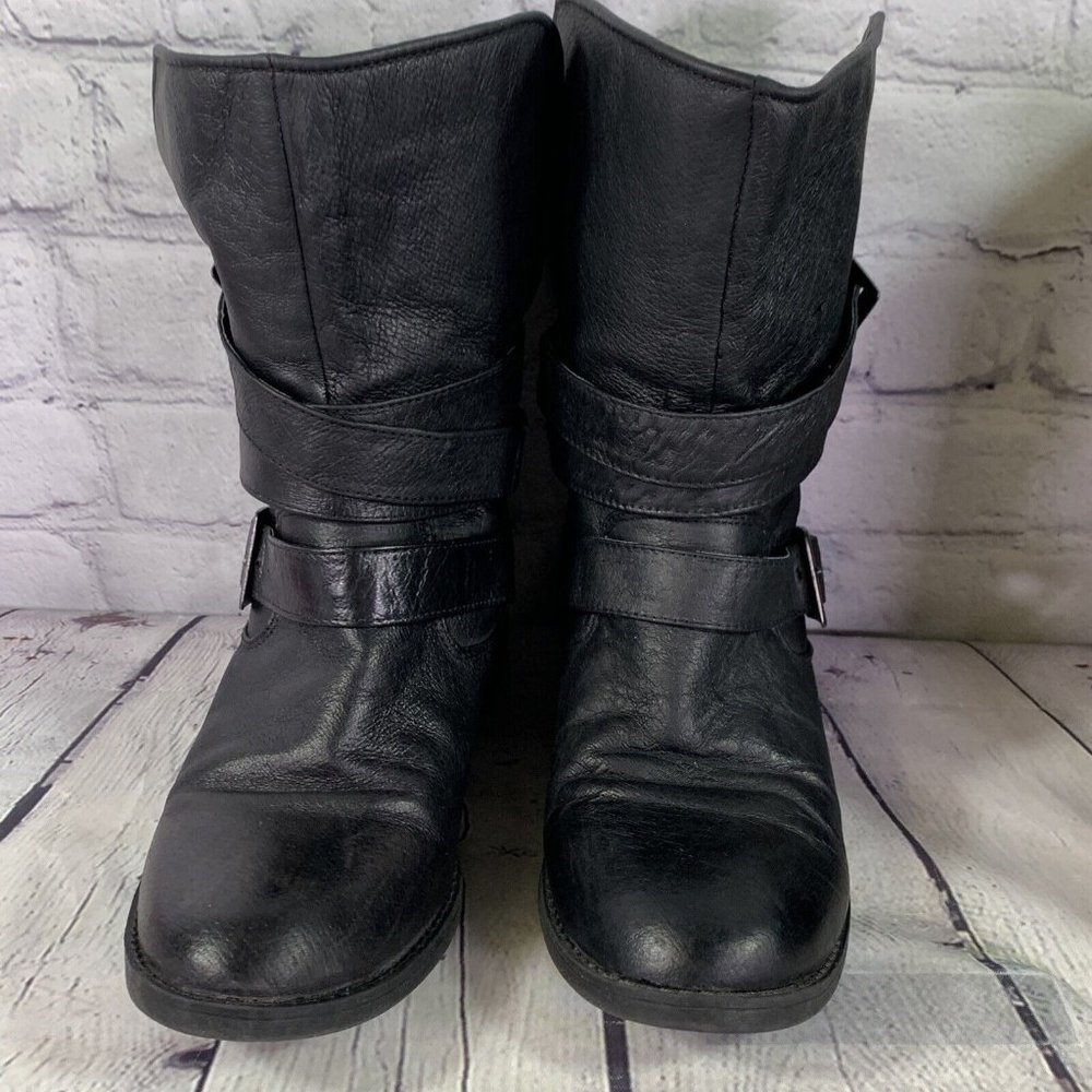 Steve Madden Elle Moto Boots  Black Wrap around Buckle Pull On Size 6.5